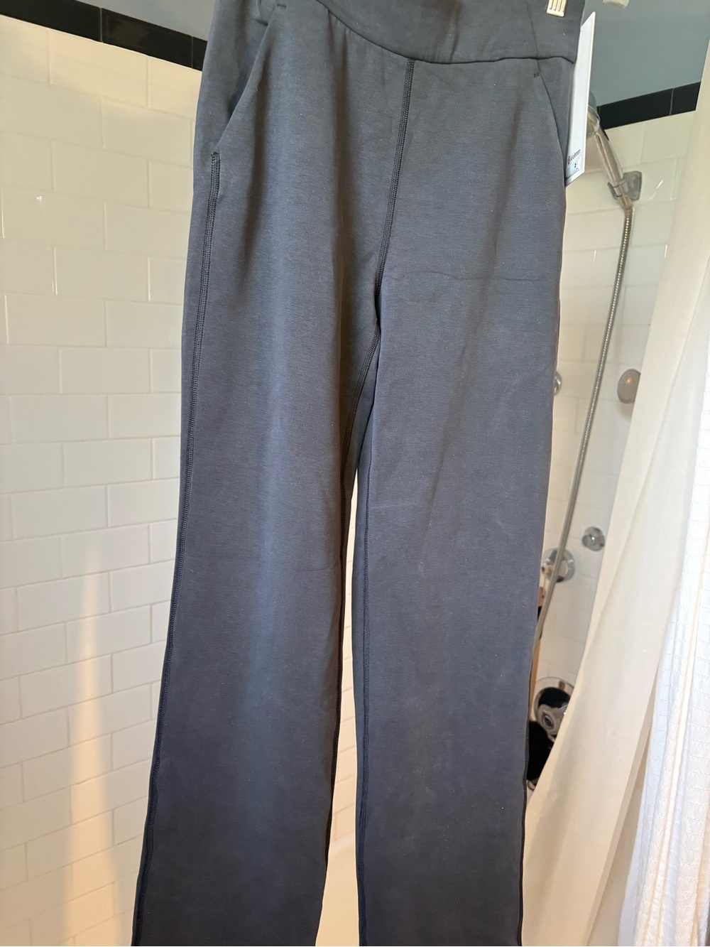 Women’s Lululemon softstrenme straight leg pant